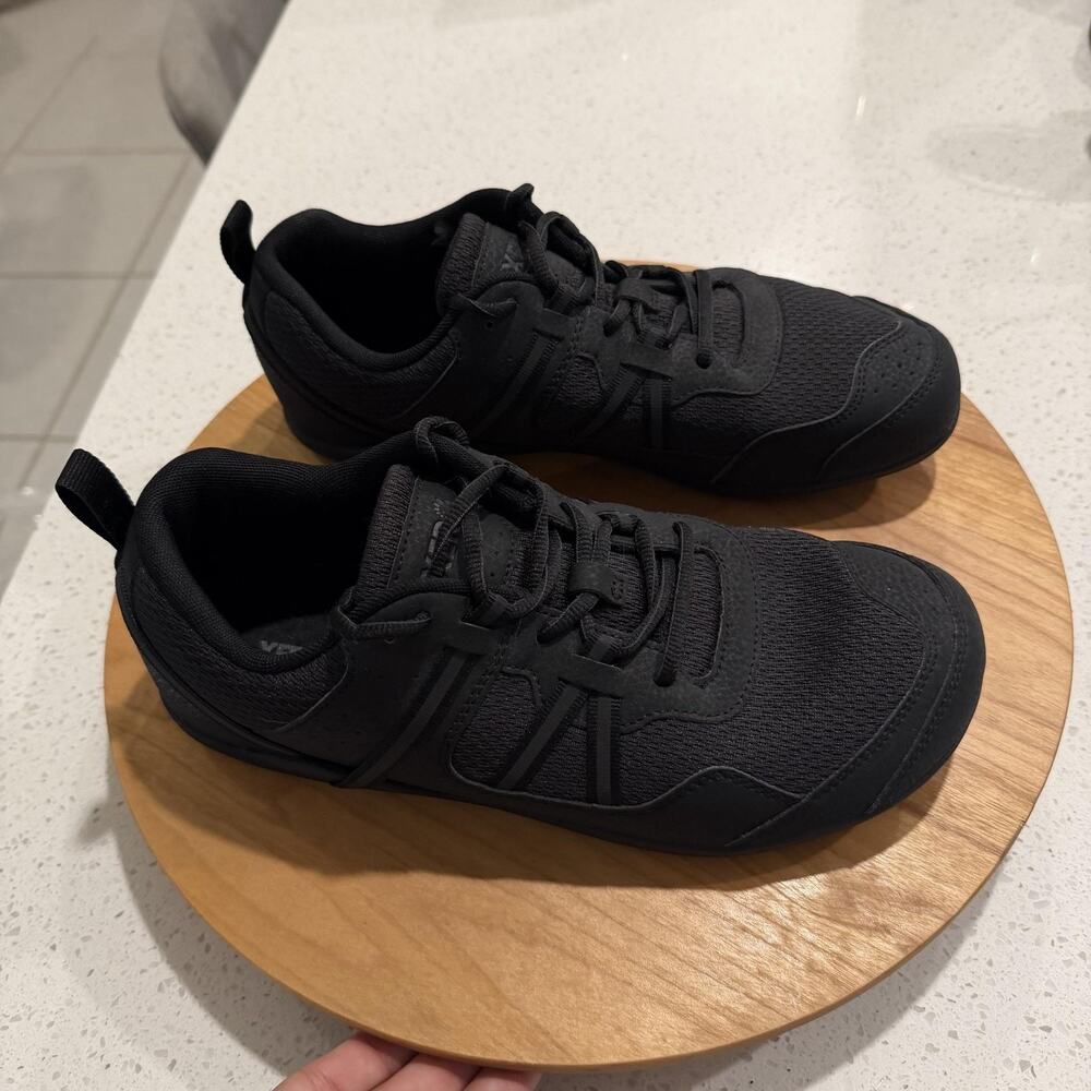 Xero Shoes Mens 9.5 Prio Barefoot Minimalist Sneakers Black Walking Workout Gym